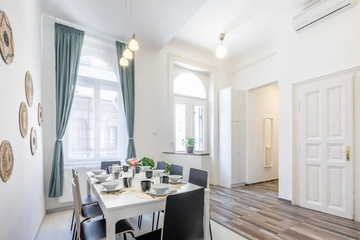Fresh Cosy Style - Central Location Budapest Lägenhet